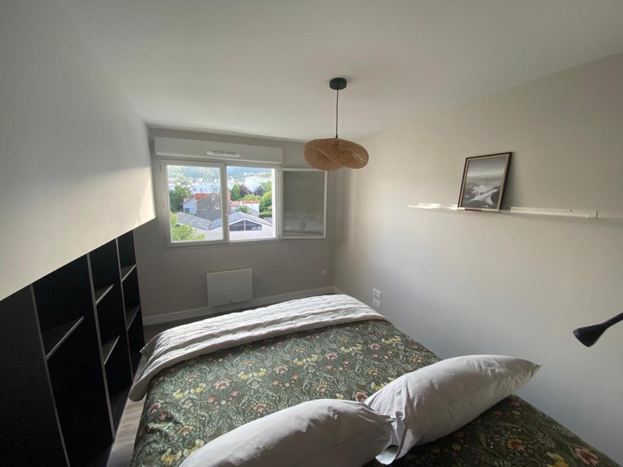 T2 Avec Parking, Loggia, Vue Puy De Dome Appartement *